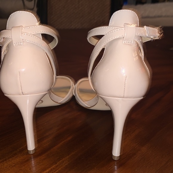 ‼️New!! Michael Kors Kimberly Patent Sandals - Picture 7 of 10